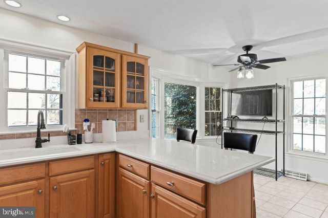 2851 YARN CT, Falls Church, VA 22042