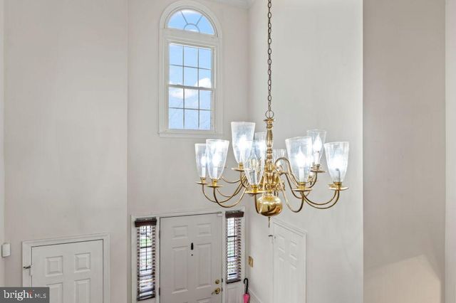 2851 YARN CT, Falls Church, VA 22042