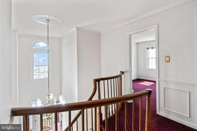 2851 YARN CT, Falls Church, VA 22042