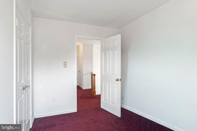 2851 YARN CT, Falls Church, VA 22042