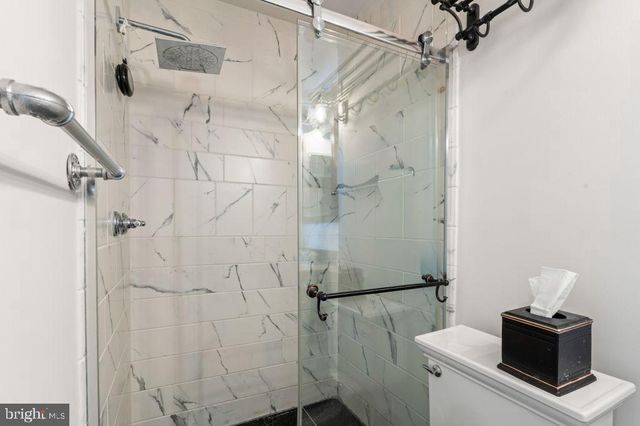 2851 YARN CT, Falls Church, VA 22042