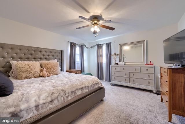 2110 VALLEY GREEN RD, Etters, PA 17319