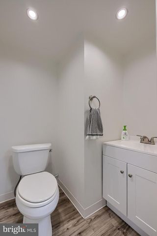 2110 VALLEY GREEN RD, Etters, PA 17319