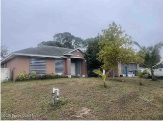 513 Plumbago Road NW, Palm Bay, FL 32907