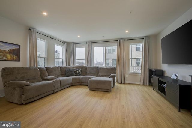 5615 ALPHA RIDGE AVE, Hyattsville, MD 20782