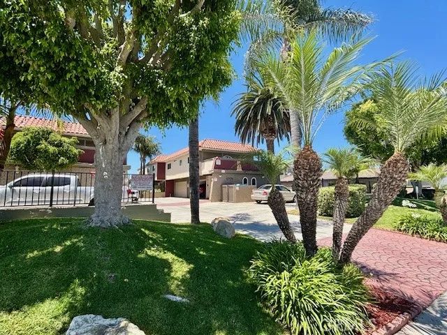 17171 Elm 1, Huntington Beach, CA 92647