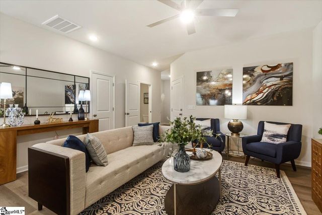 2043 Hillman Way, Roebuck, SC 29376