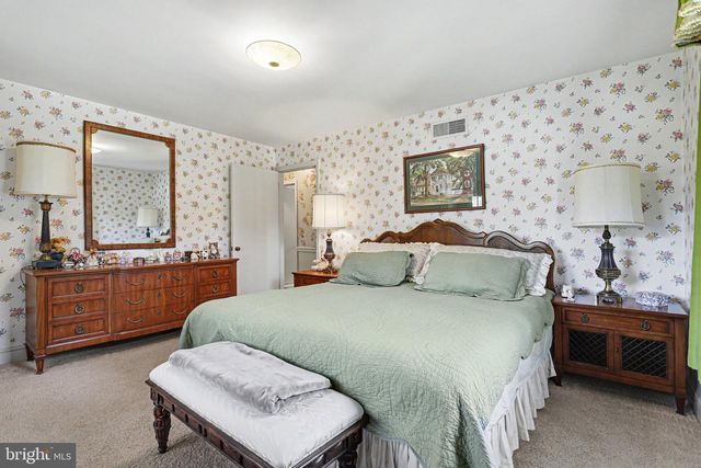 980 BROCKIE LN, York, PA 17403