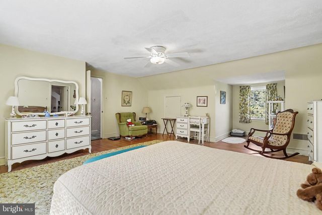 980 BROCKIE LN, York, PA 17403
