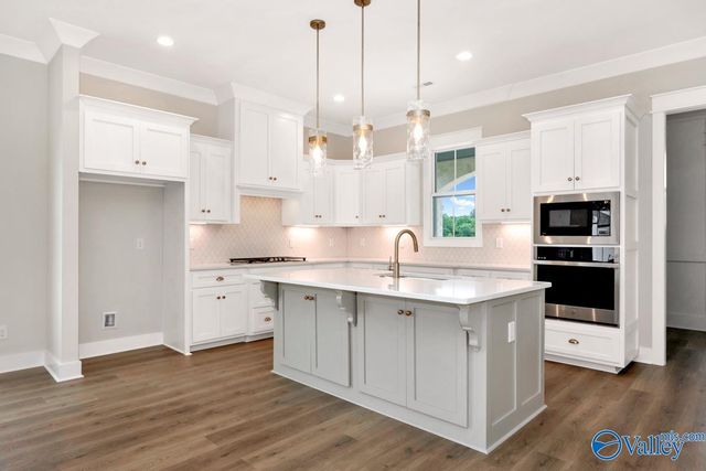 7918 Autumn Glen Drive, Owens Cross Roads, AL 35763