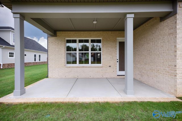 7918 Autumn Glen Drive, Owens Cross Roads, AL 35763