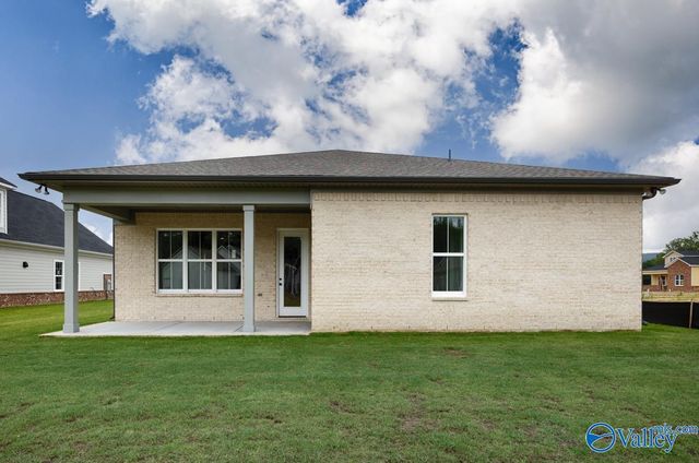 7918 Autumn Glen Drive, Owens Cross Roads, AL 35763