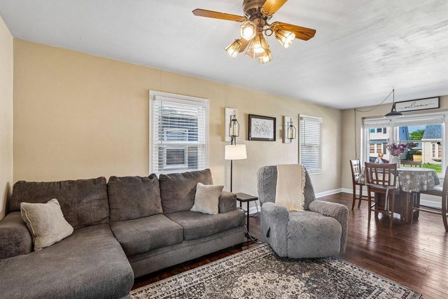 2325 Coolidge AVENUE, Racine, WI 53403