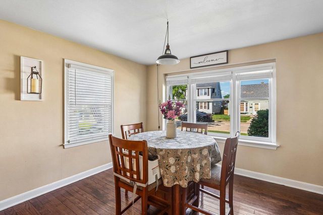 2325 Coolidge AVENUE, Racine, WI 53403