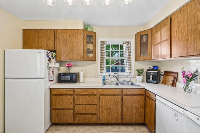 2325 Coolidge AVENUE, Racine, WI 53403