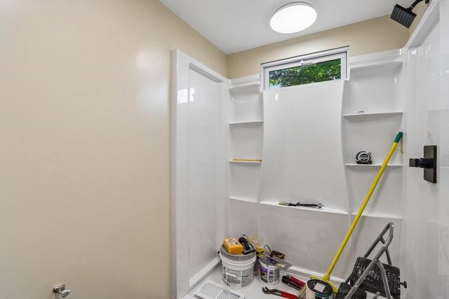 2325 Coolidge AVENUE, Racine, WI 53403