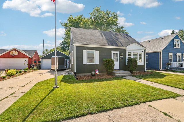 2325 Coolidge AVENUE, Racine, WI 53403