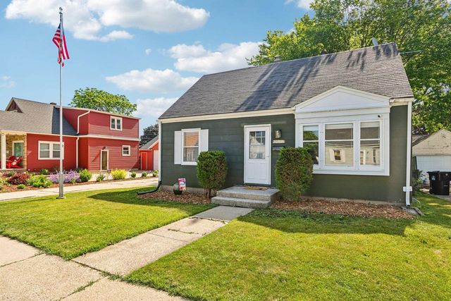 2325 Coolidge AVENUE, Racine, WI 53403