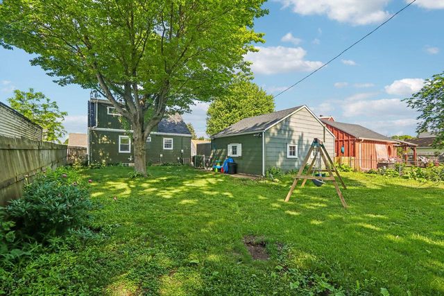 2325 Coolidge AVENUE, Racine, WI 53403