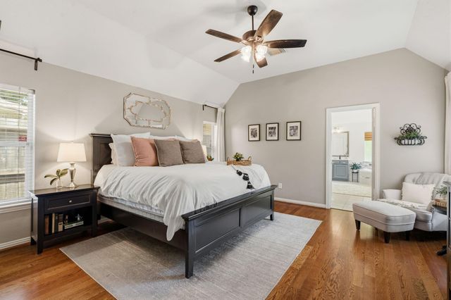 14 Taupewood Place, The Woodlands, TX 77384