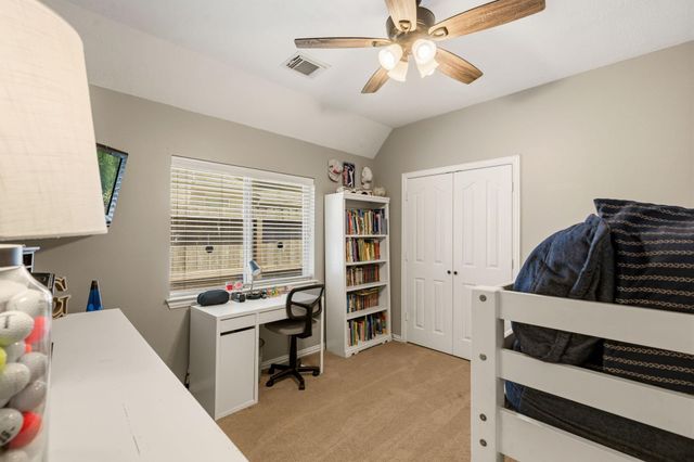 14 Taupewood Place, The Woodlands, TX 77384