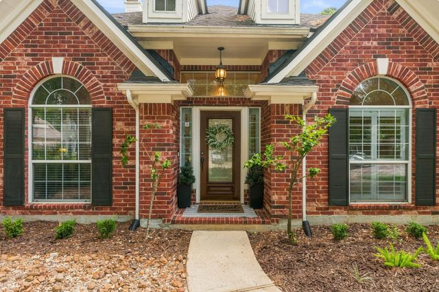 14 Taupewood Place, The Woodlands, TX 77384