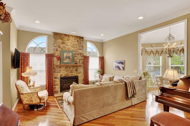 203 FAIRWAY DR, Warminster, PA 18974