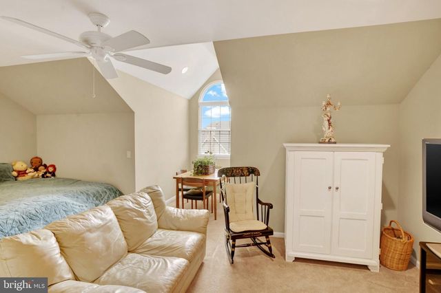 203 FAIRWAY DR, Warminster, PA 18974