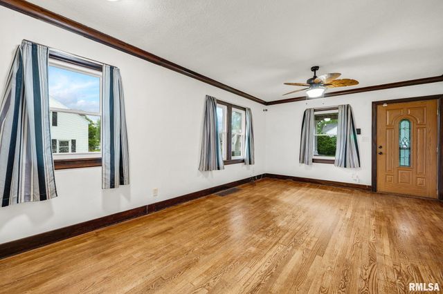 3622 N MISSOURI Avenue, Peoria, IL 61603