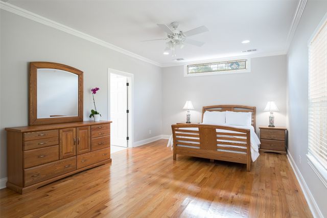 3867 Beutel Court, Dallas, TX 75229