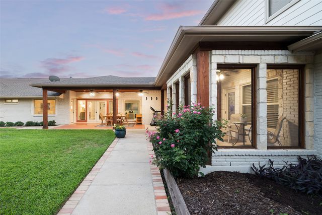 3867 Beutel Court, Dallas, TX 75229