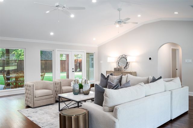 3867 Beutel Court, Dallas, TX 75229