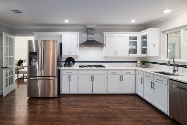 3867 Beutel Court, Dallas, TX 75229