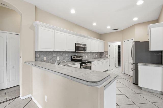 16825 HARRIERRIDGE PLACE, Lithia, FL 33547