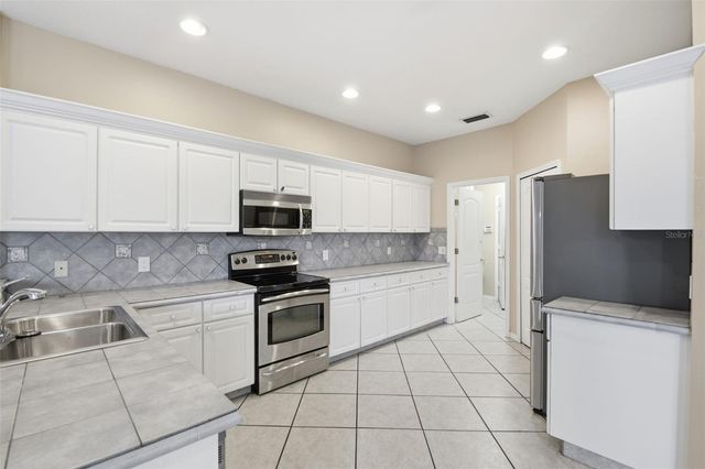 16825 HARRIERRIDGE PLACE, Lithia, FL 33547