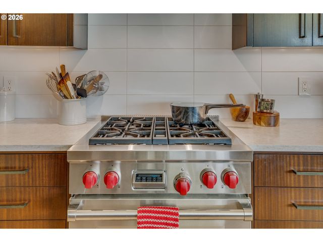 5615 Se SCENIC Ln 201, Vancouver, WA 98661