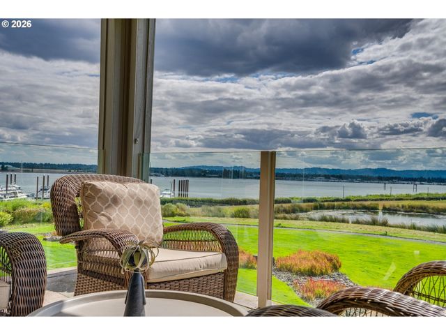5615 Se SCENIC Ln 201, Vancouver, WA 98661