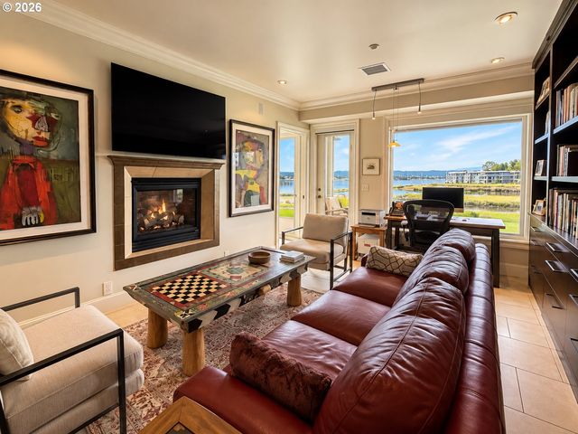 5615 Se SCENIC Ln 201, Vancouver, WA 98661