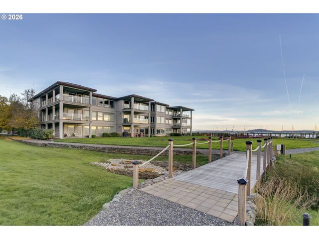 5615 Se SCENIC Ln 201, Vancouver, WA 98661