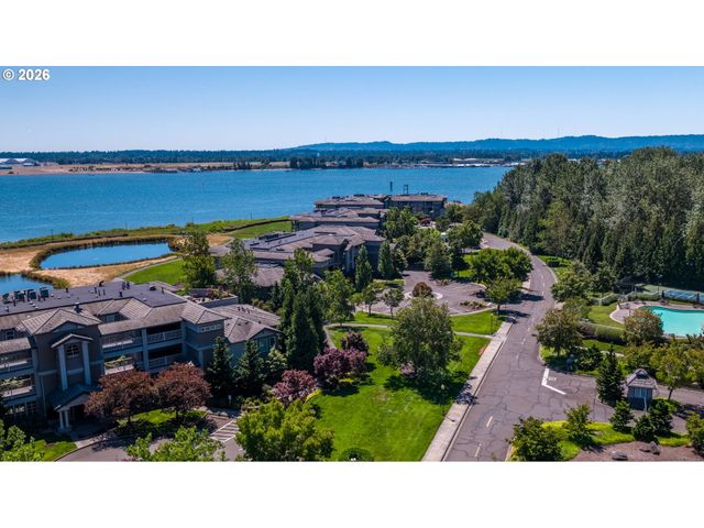 5615 Se SCENIC Ln 201, Vancouver, WA 98661