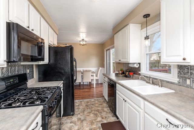 1011 Buckingham Street, Wyoming, MI 49509
