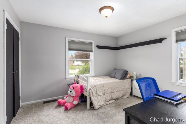 1011 Buckingham Street, Wyoming, MI 49509
