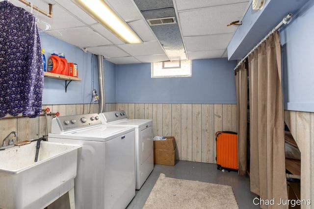 1011 Buckingham Street, Wyoming, MI 49509