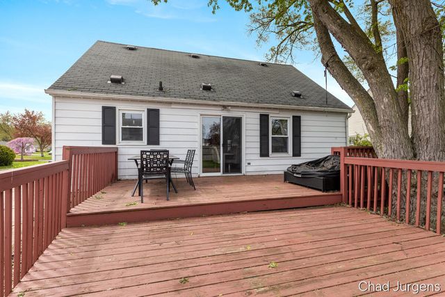 1011 Buckingham Street, Wyoming, MI 49509