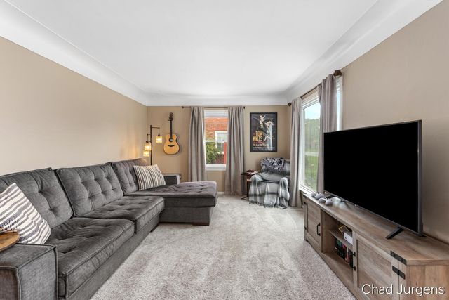 1011 Buckingham Street, Wyoming, MI 49509