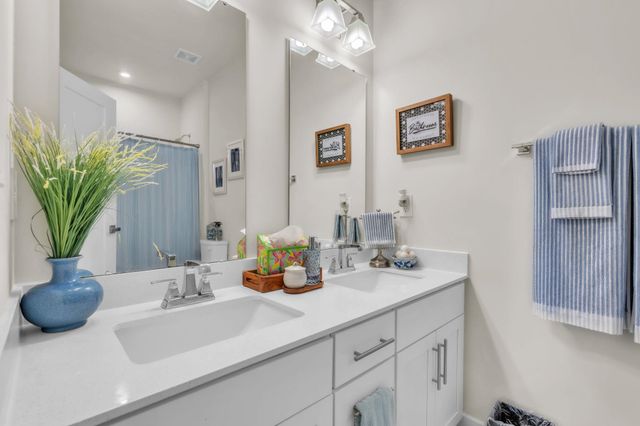 2 Comanche Trail, Greenville, SC 29607