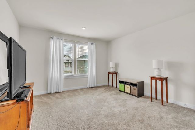 2 Comanche Trail, Greenville, SC 29607