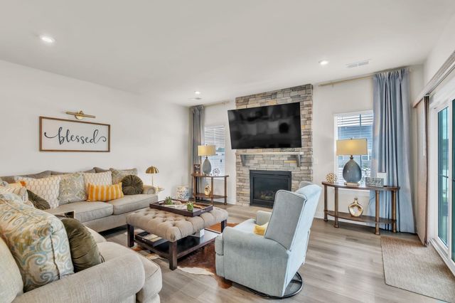 2 Comanche Trail, Greenville, SC 29607