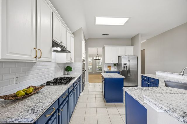 11249 Las Polamas Drive, Frisco, TX 75033