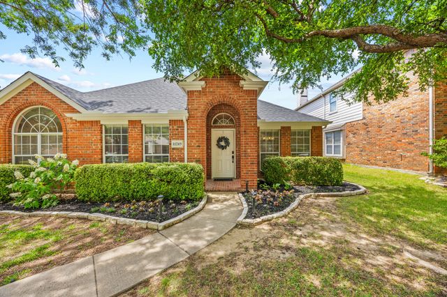 11249 Las Polamas Drive, Frisco, TX 75033